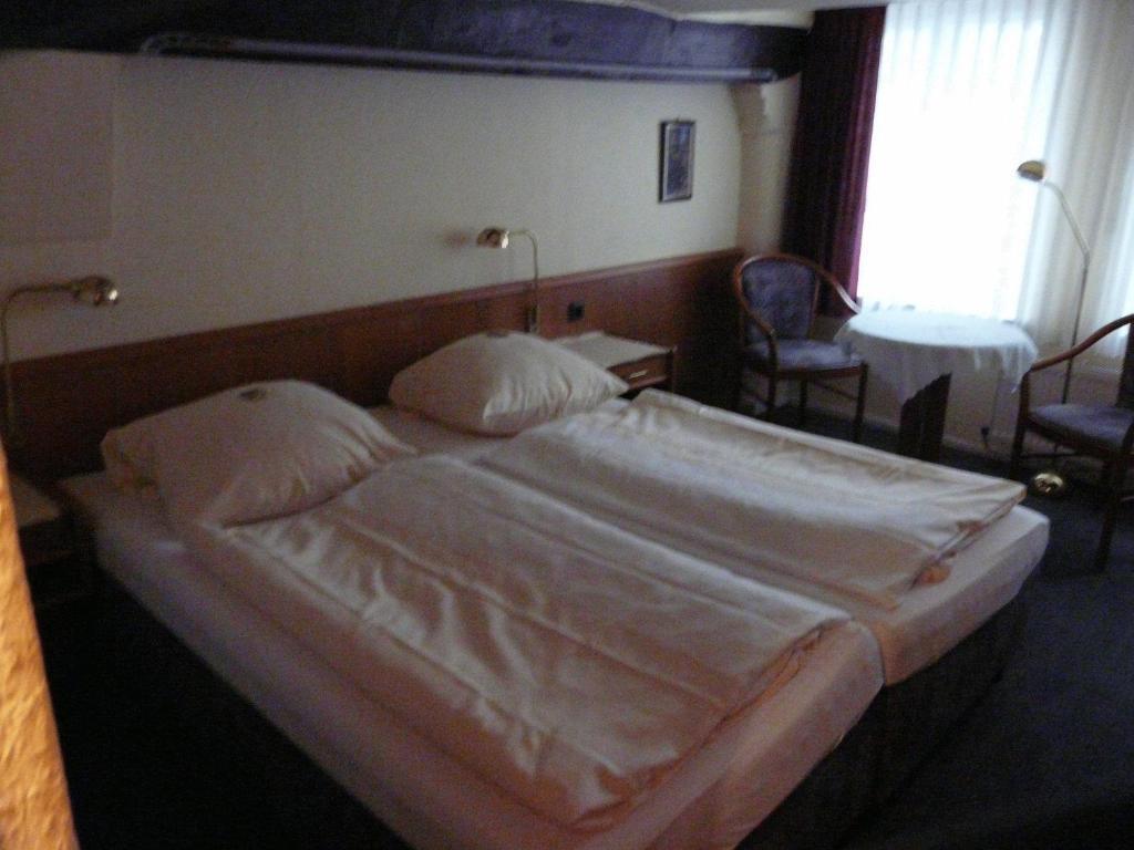 Hotel Scheffler Garni Lüneburg Quarto foto